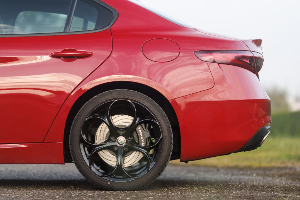 Giulia TAROX brake kit